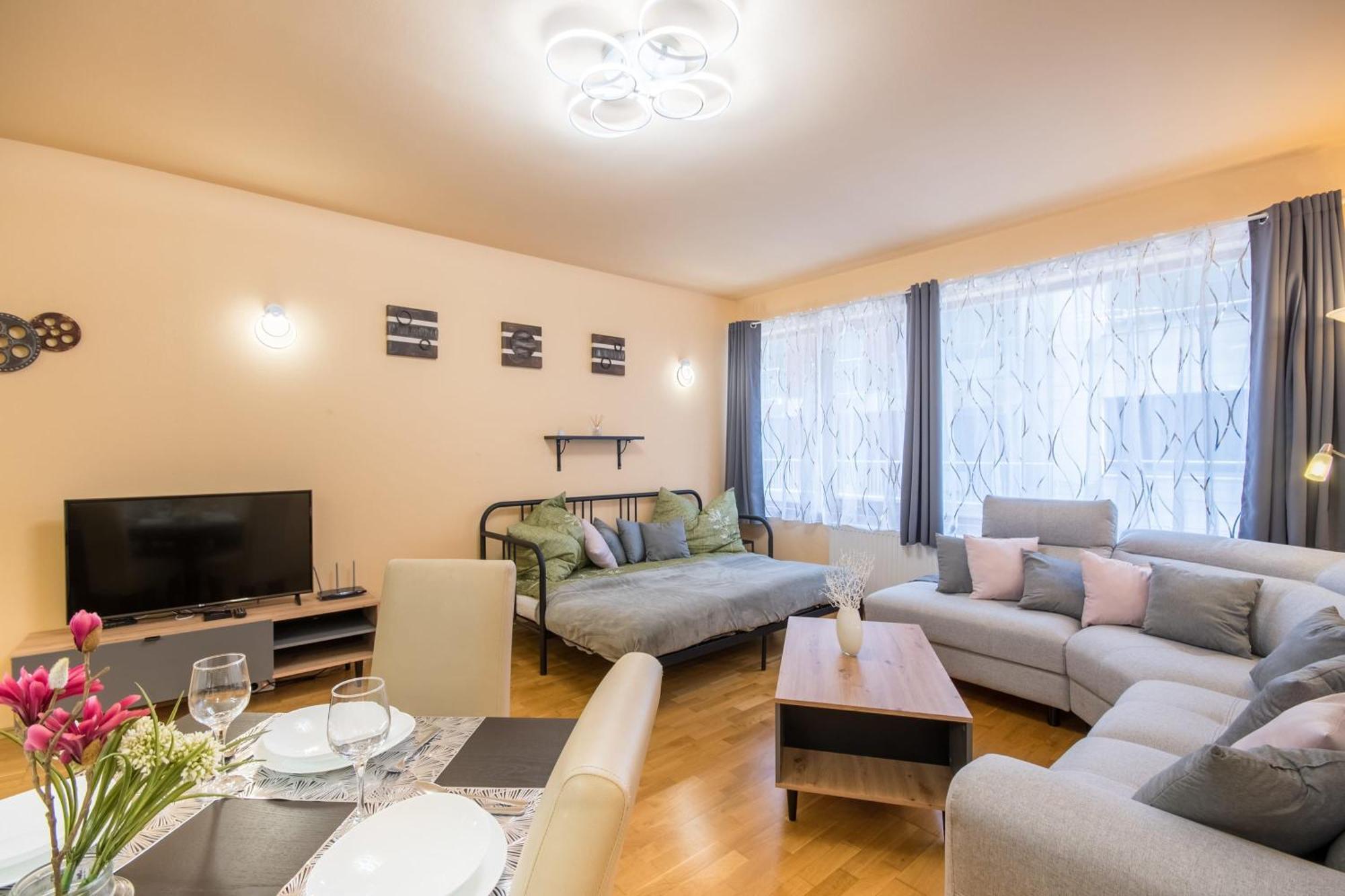 Very Central - Large - Balcony - Comfy Lägenhet Budapest Exteriör bild